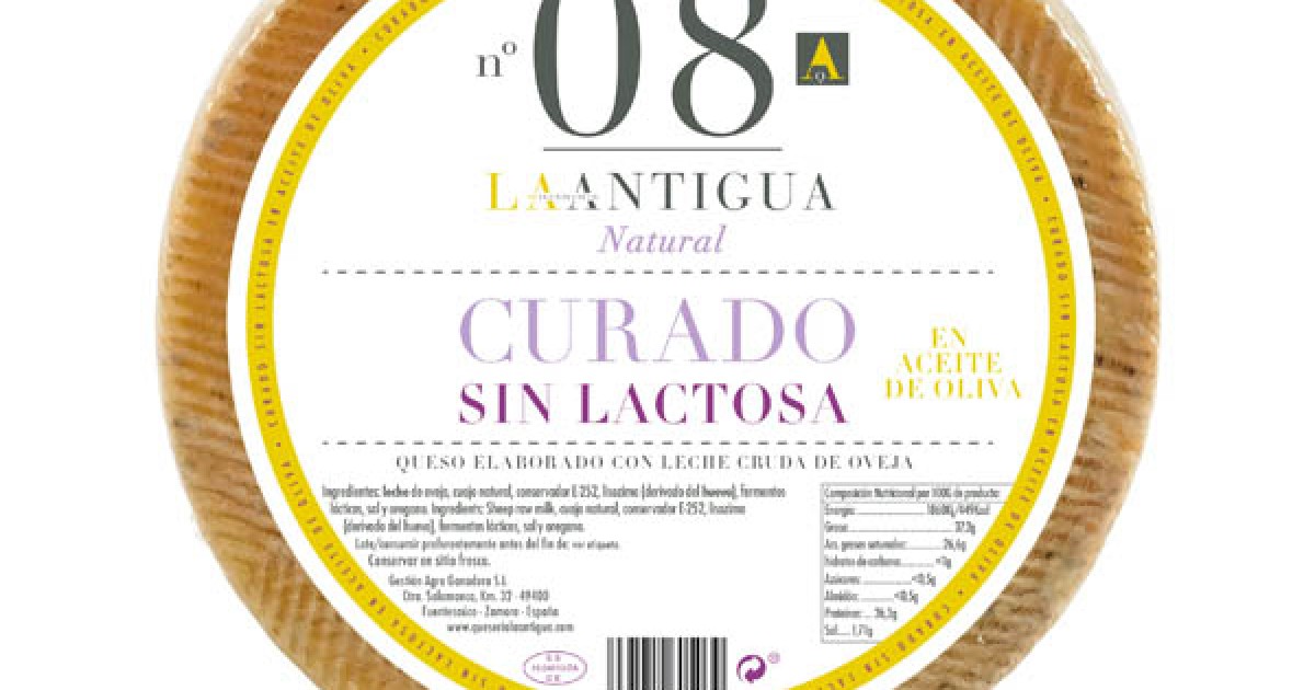 La Antigua lactosefree aged cheese in extra virgin olive oil